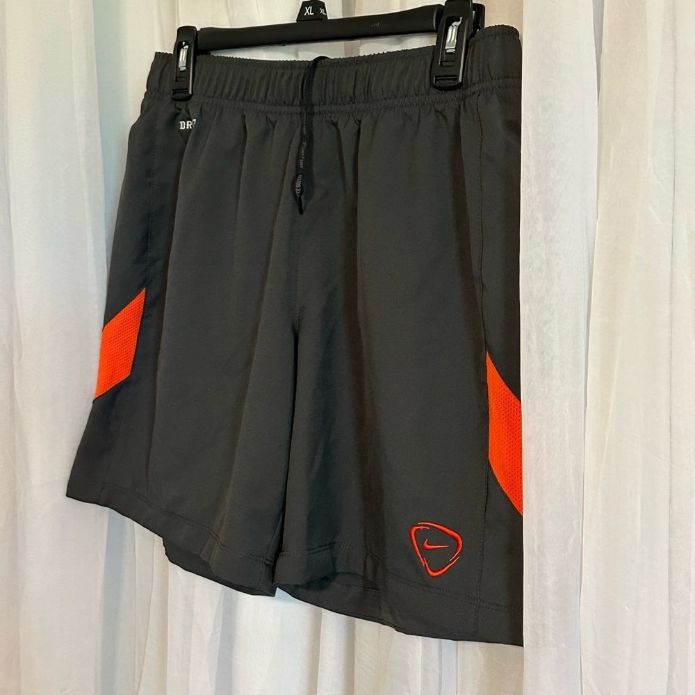 Nike Black Athletic Shorts with Red Panels - Picture 3 of 6